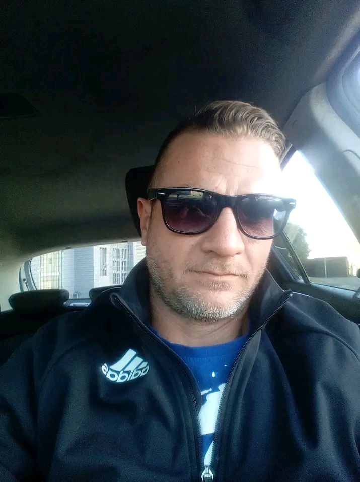 tony_removed__889